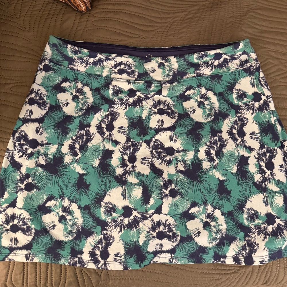 Tranquility by Colorado Clothing Teal and Navy Floral Skort